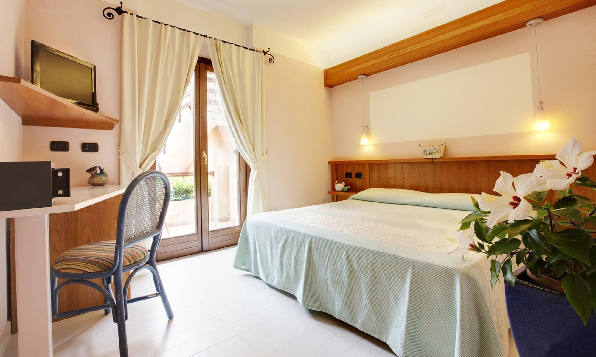 Hotel Cala Reale Stintino Exteriör bild