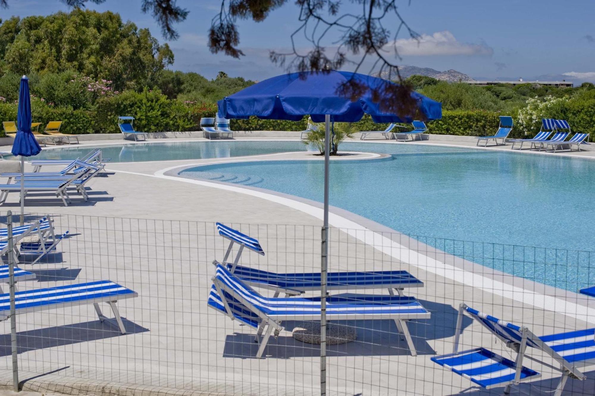 Hotel Cala Reale Stintino Exteriör bild